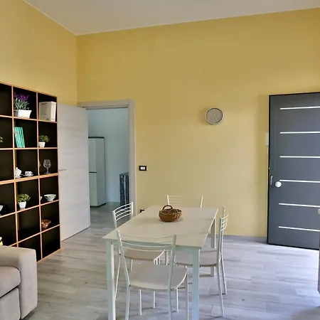 Holiday home Re Sole La Dependance - Casa M E R C U R I O Avola