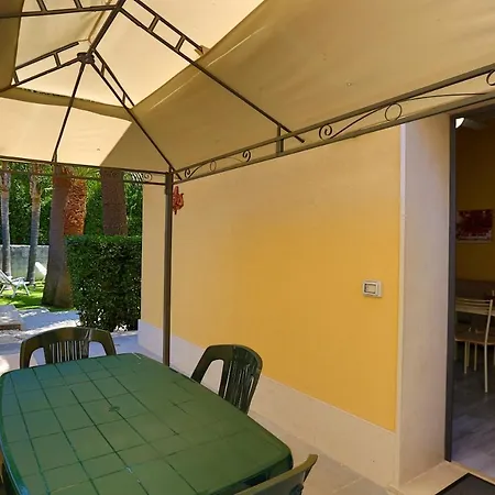 Holiday home Re Sole La Dependance - Casa M E R C U R I O